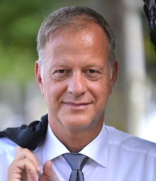 Dirk Dankelmann 